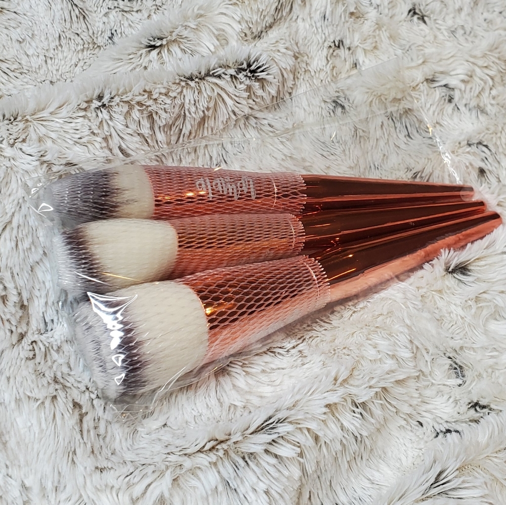 Alamar Cosmetics Complexion Brush Trio NIB